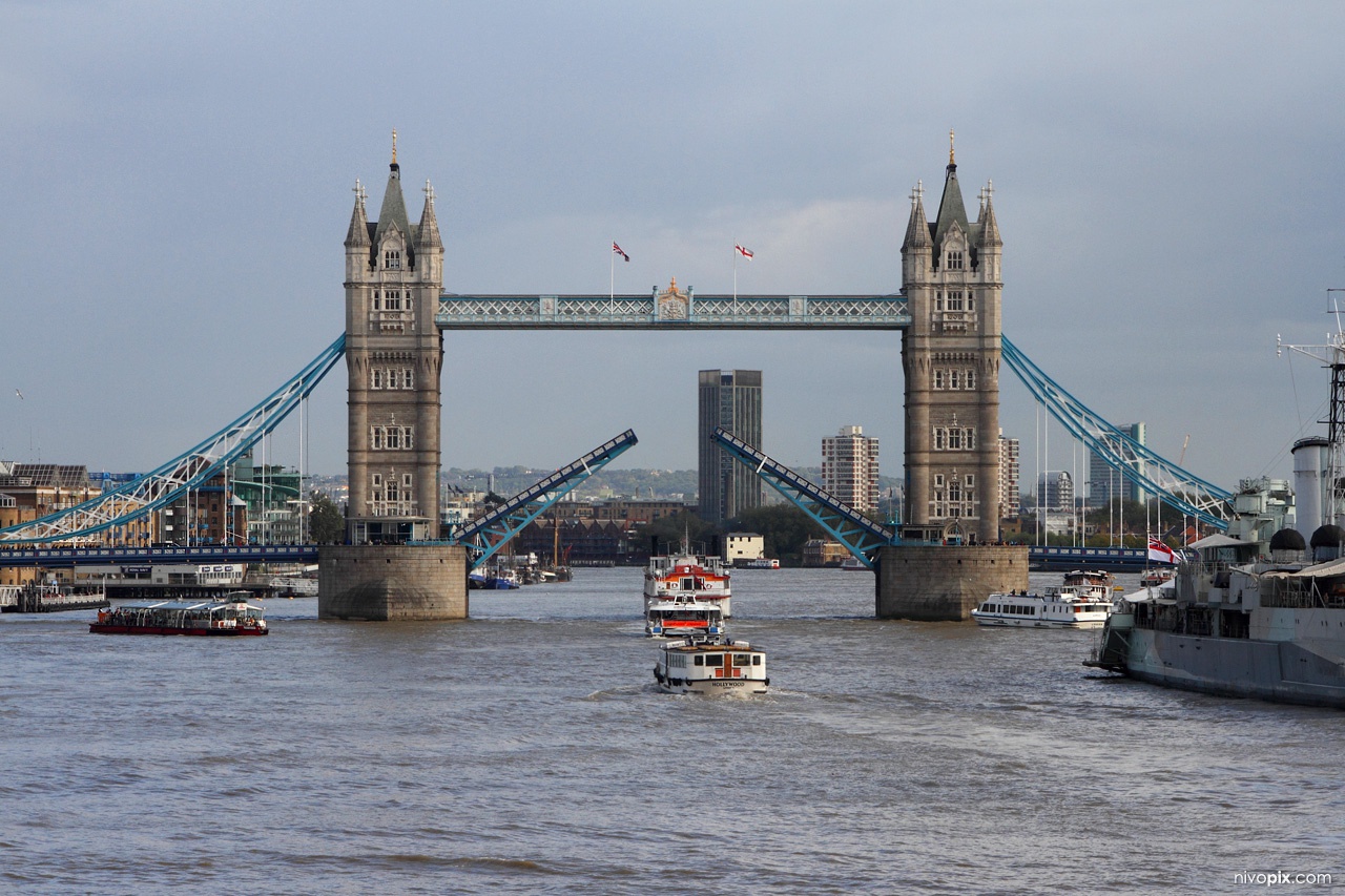 Tower Bridge (Tower Bridge) - A photo from United Kingdom - nivopix