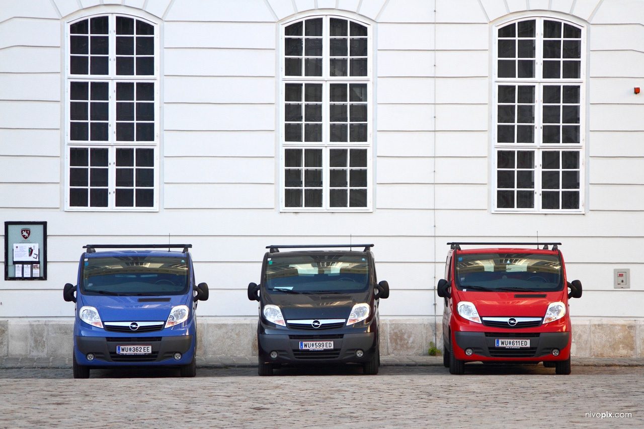 United colors of vans - Josefsplatz, Hofburg, Vienna – Vienna, Austria