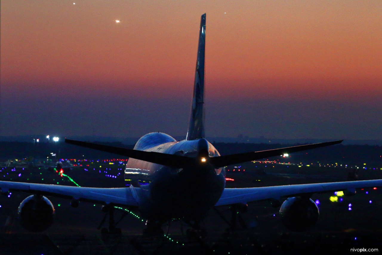 Korean Airlines Boeing 747-8I