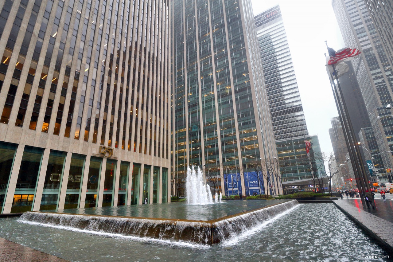 Avenue of the Americas Fountain