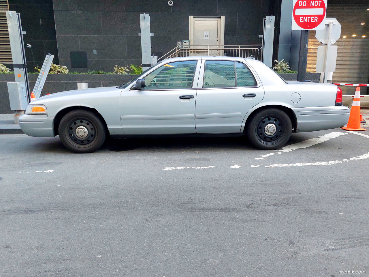 left side of a NYPD Ford Crown Victoria Police Interceptor (CVPI)