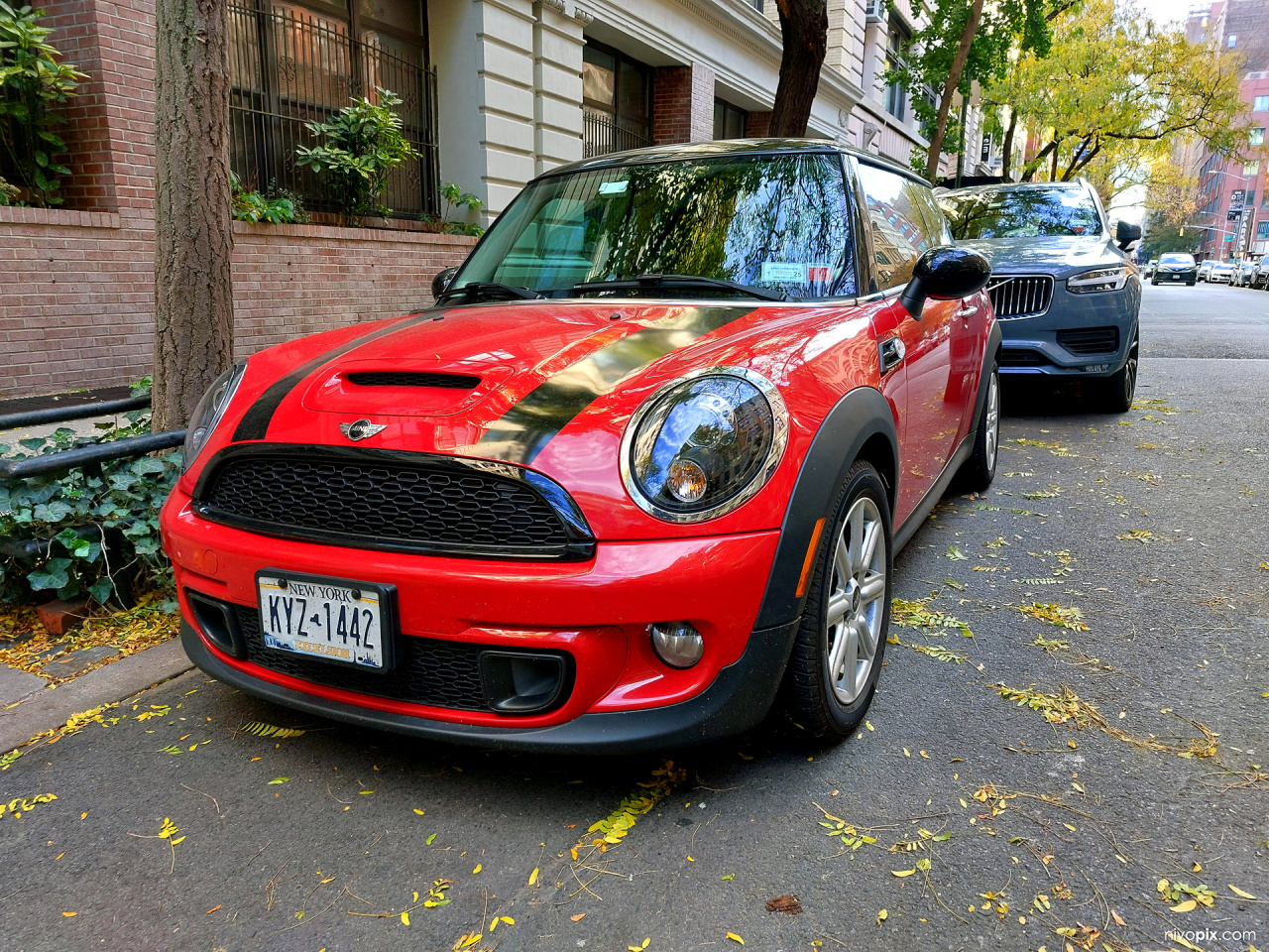 Red Mini Cooper S R56