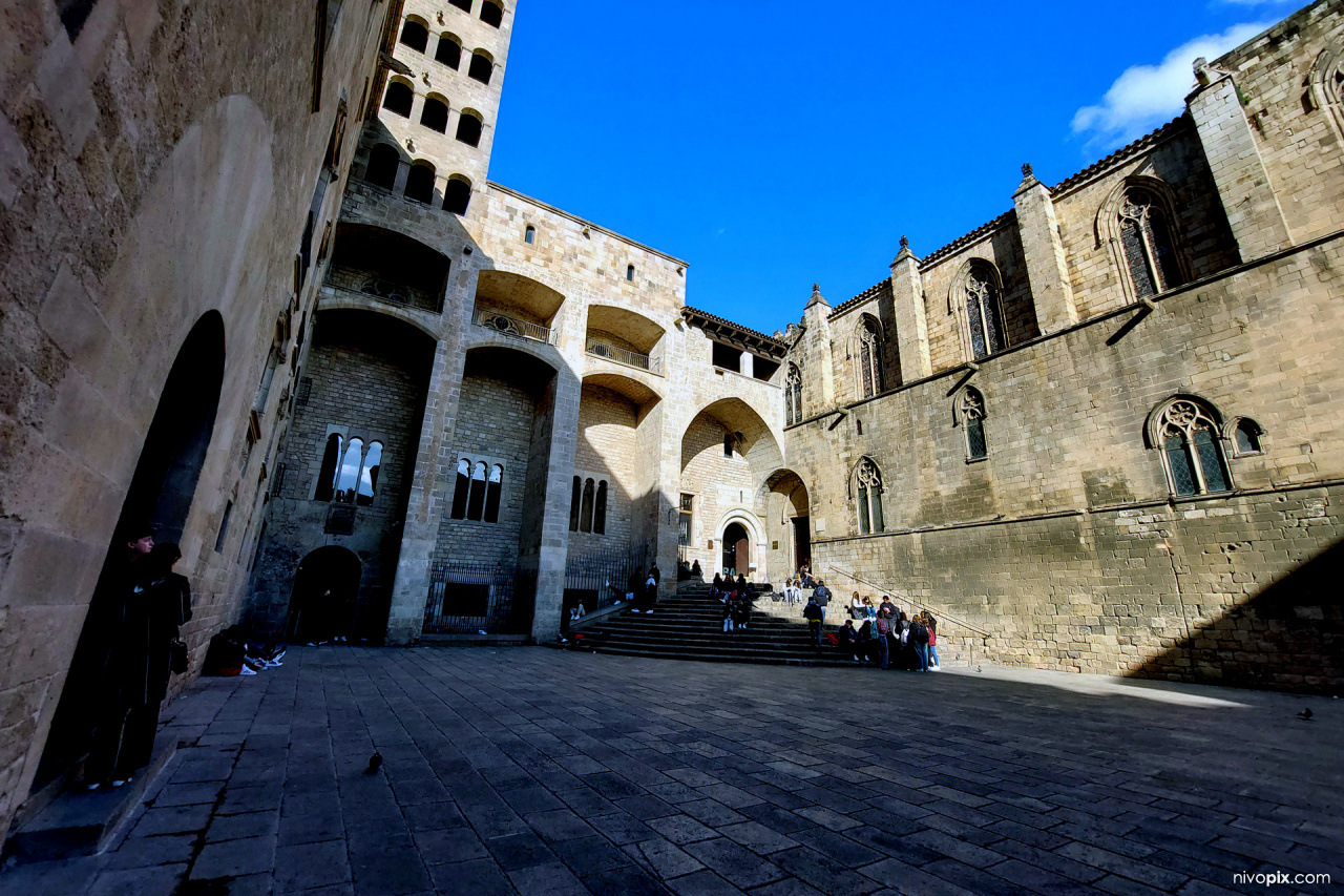 Plaça del Rei - King's Square