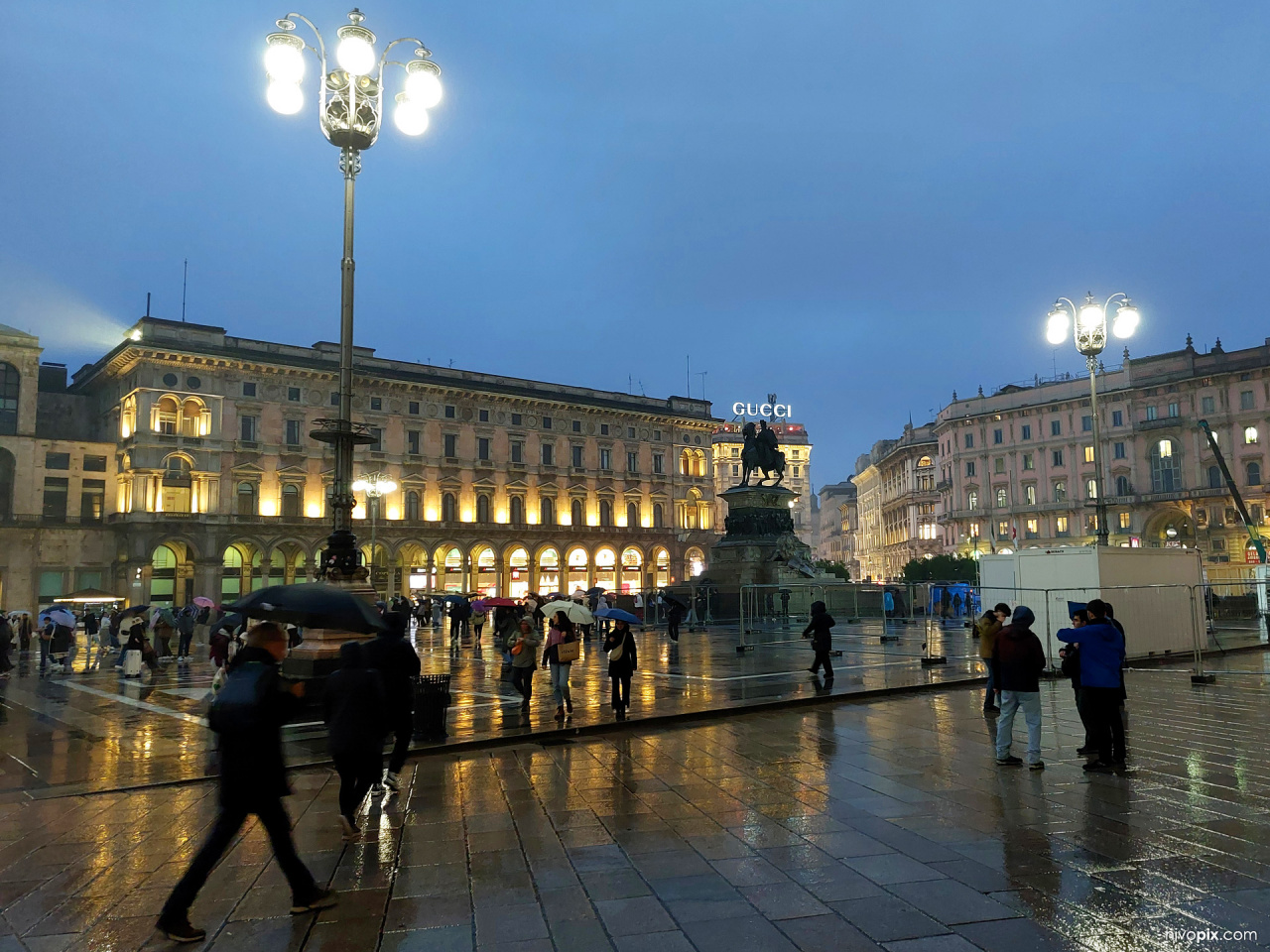 Piazza del Duomo by night