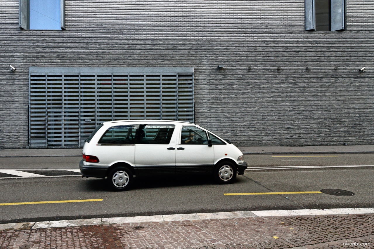 Toyota Previa - Kunstmuseum Basel / Neubau
