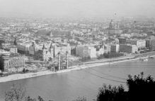 Elizabeth Bridge after World War II