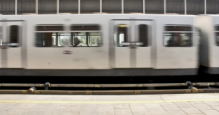 U1 train arriving Kaisermühlen Station