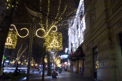 Nagymez? utca - „a pesti Broadway” – Budapest, Hungary