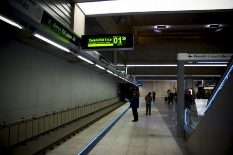 4-es metró II. János Pál pápa tér metróállomás M4 – Budapest, Hungary