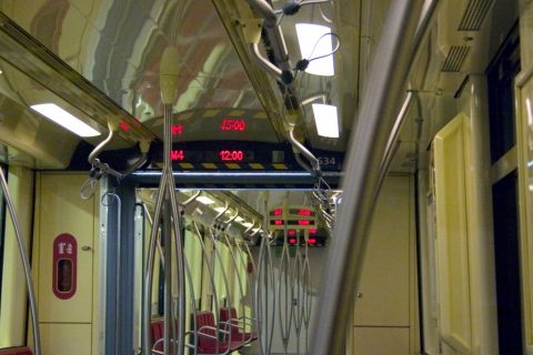 4-es metró: A legelső szerelvény Kelenföldön - még üresen – Budapest, Hungary