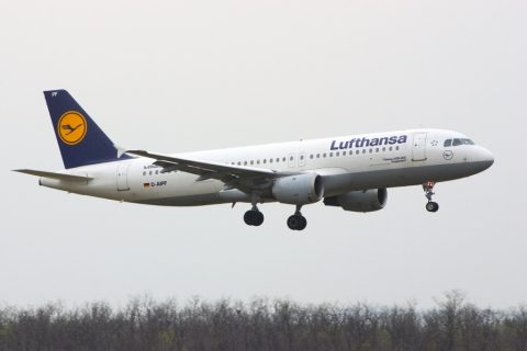 Lufthansa, Airbus A320-211, D-AIPF – Budapest, Hungary