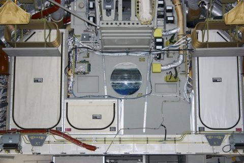 Boeing C-17 Globemaster III - cockpit window & overhead panel – Pápa, Hungary