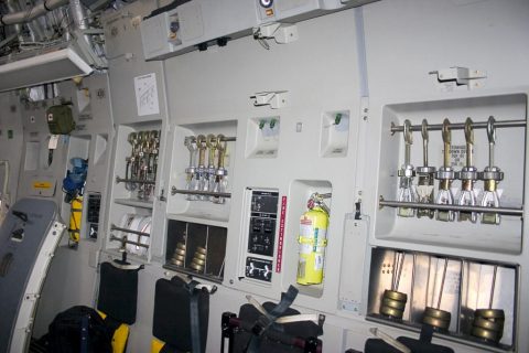 Boeing C-17 Globemaster III - stowage tiedown devices & straps – Pápa, Hungary