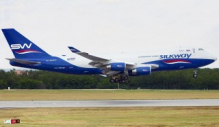 4K-SW800, Silkway, Boeing 747-400, LHBP 13R