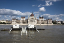 Hungarian Parliament - flooded Danube