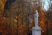 Schönbrunn Palace garden in autumn