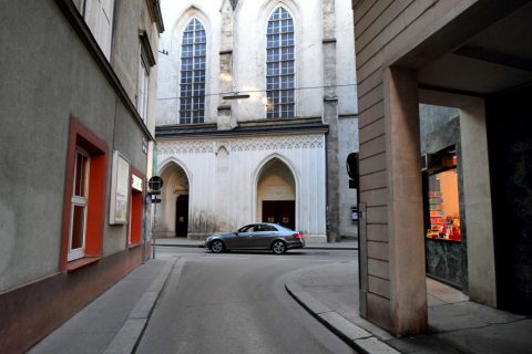 Mercedes-Benz E-Class (W212) – Vienna, Austria
