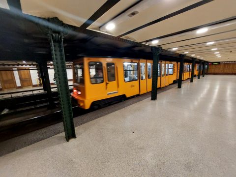 Kisföldalatti, Hősök tere – Budapest, Hungary
