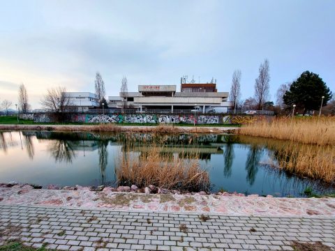 Szovjetunió, Lányok, Asszonyok, Szovjet Irodalom - Ifi étterem, Velence – Velence, Hungary