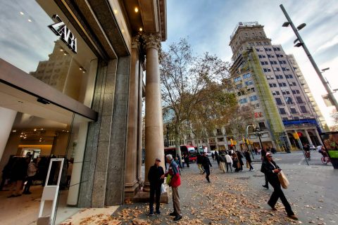 Passeig de Gràcia, Zara – Barcelona, Spain