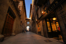 El Pont del Bisbe, Gothic Quarter