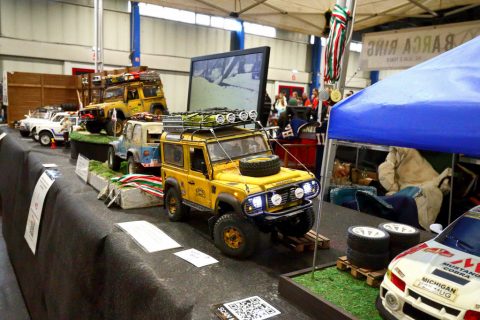 Land Rover Defender Camel Trophy model car / diecast car – Budapest, Hungary