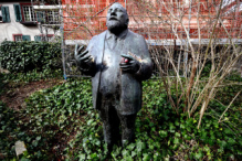 Statue of Dr. Rudolf Riggenbach
