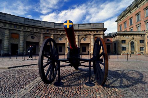 Cannon at Stockholm Palace / Stockholms slott / Kungliga slottet – Stockholm, Sweden