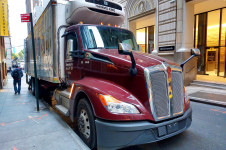 Kenworth T680 Refrigerator truck