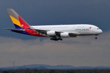 HL7640 Asiana Airlines Airbus A380-800