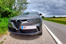 Alfa Romeo Tonale, front