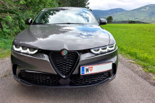 Alfa Romeo Tonale, front