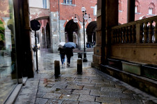 Passaggio Scuole Palatine, Piazza Mercanti