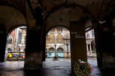 Milano per la resistenza memorial, Piazza dei Mercanti