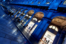 Piazza del Duomo stores