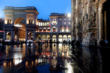 Piazza del Duomo by night