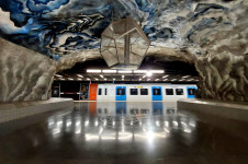 Tekniska högskolan metro station