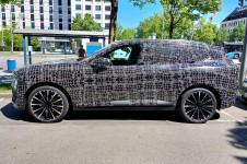 BMW iX5 prototype